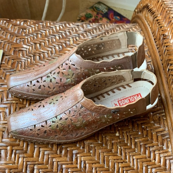 PIKOLINOS Brown Floral Pattern Mules - Picture 8 of 11